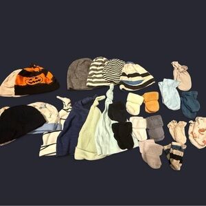 BOGO Newborn Baby Accessories Bundle (24 pcs) – Beanies, Socks & Mittens